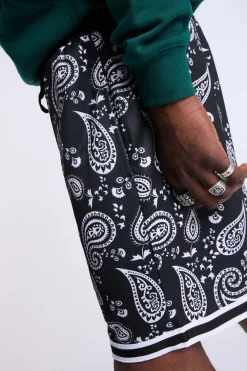 Arsenic Mens Allover Bandana Print Fleece Shorts