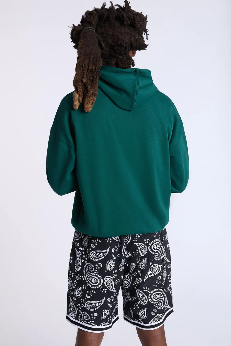 Arsenic Mens Allover Bandana Print Fleece Shorts
