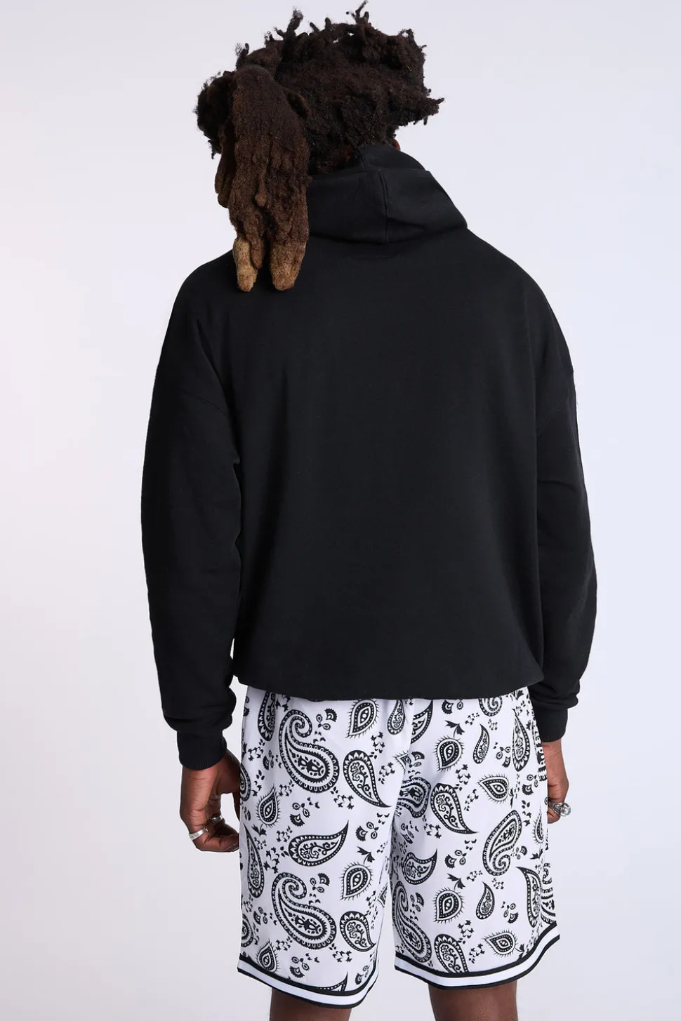 Arsenic Mens Allover Bandana Print Fleece Shorts