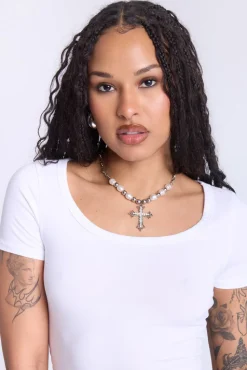Cropped Scoop Neck Tee