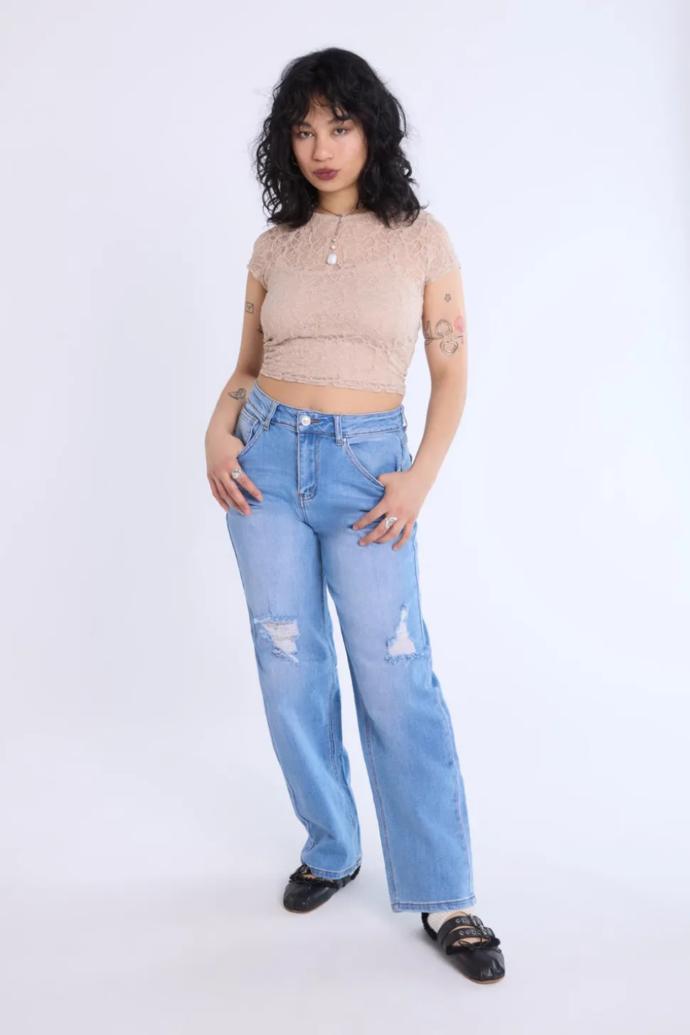 Distressed Straight Leg Jeans