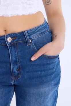 Distressed Straight Leg Jeans