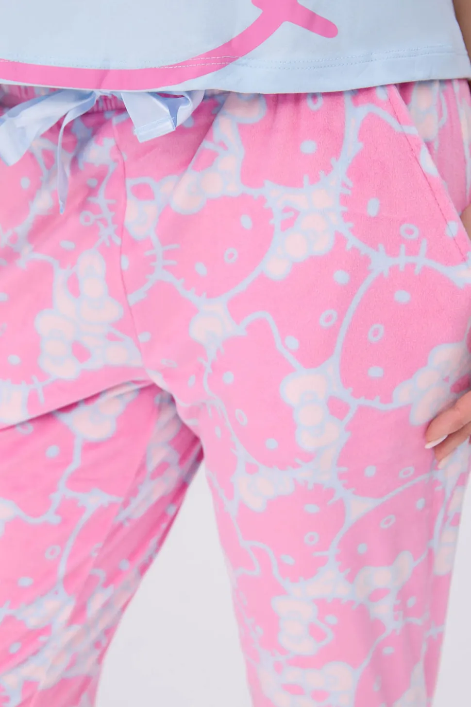 Hello Kitty 2-Piece Pajama Tee & Velour Jogger Set