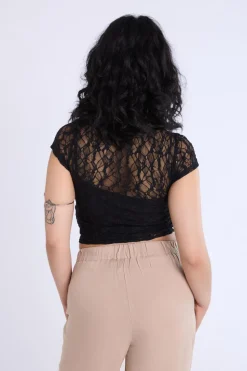 Lace Cap Sleeve Cropped Top