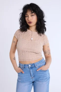 Lace Cap Sleeve Cropped Top