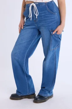 Loose Fit Cargo Jeans