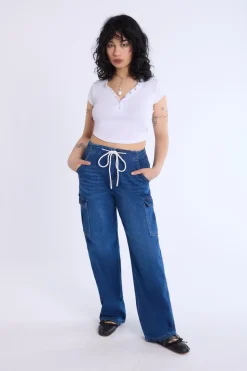 Loose Fit Cargo Jeans