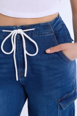 Loose Fit Cargo Jeans