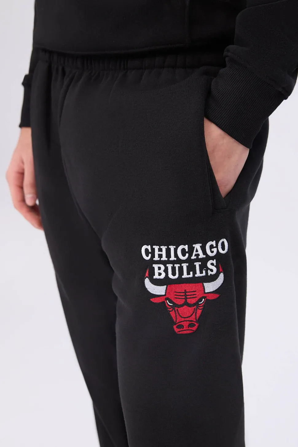 Mens Chicago Bulls Embroidered Logo Sweatpant