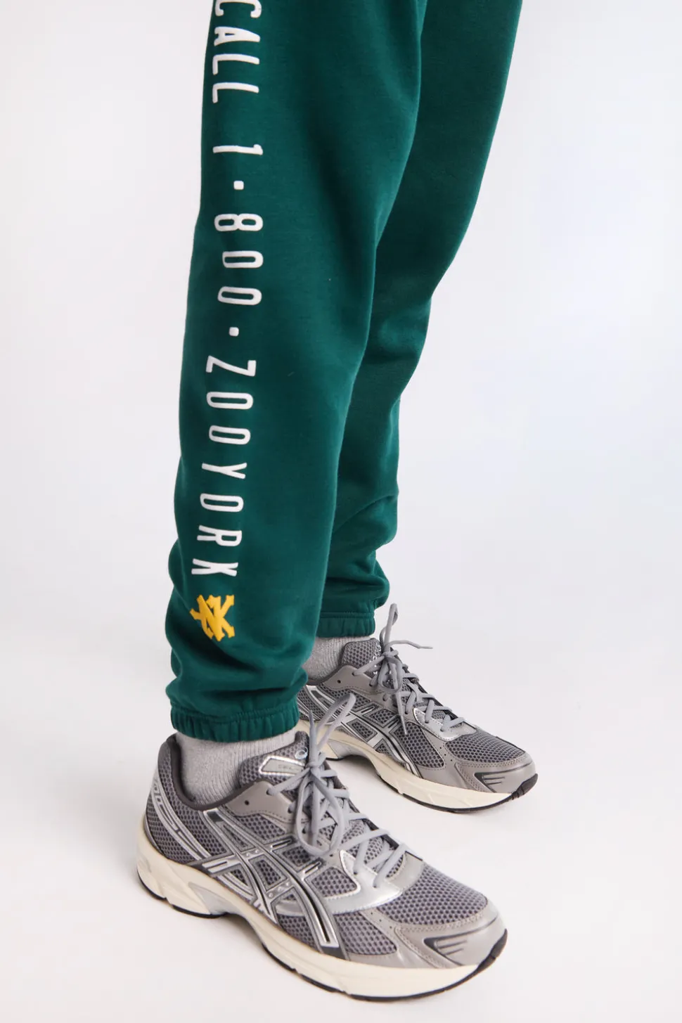 Zoo York Mens Traxi Graphic Sweatpant